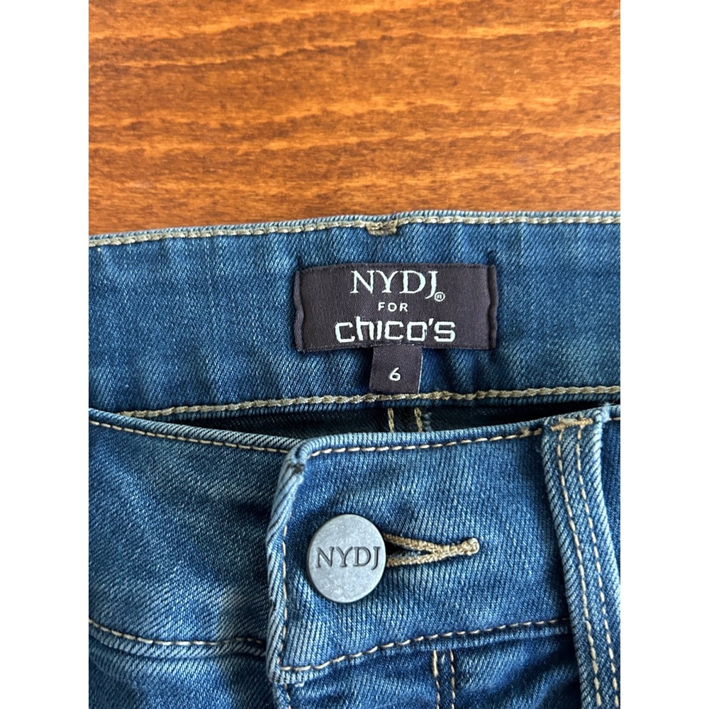 NYDJ for Chicos Straight Leg Jeans Blue Embellished Frayed Hem Sz 6 Medium Wash - Picture 3 of 7